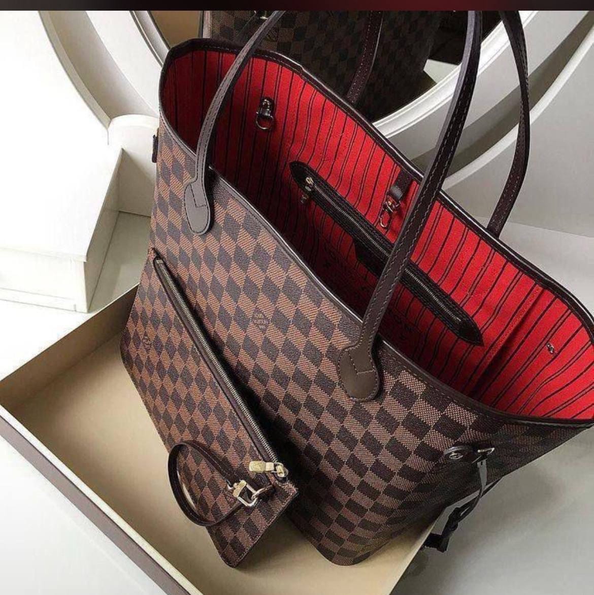 LV luxury tote - Image 2